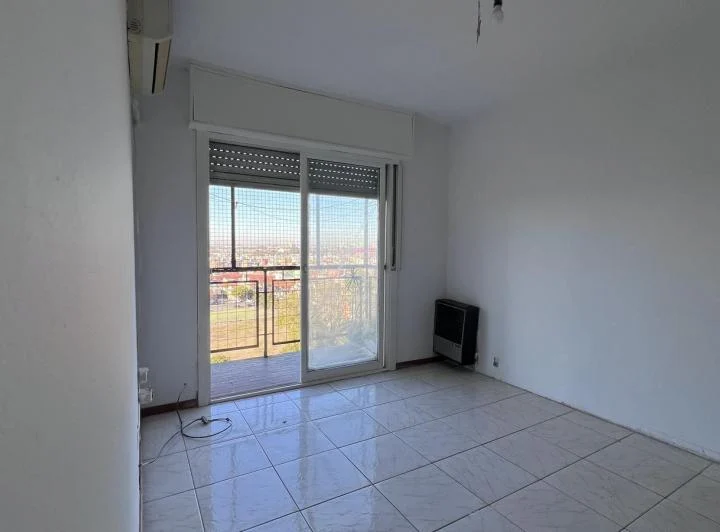 Venta departamento 3 ambientes con Balcón y comedor diario luminoso Parque chacabuco 4