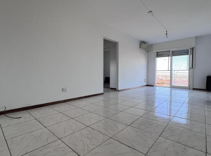 Venta departamento 3 ambientes con Balcón y comedor diario luminoso Parque chacabuco 3