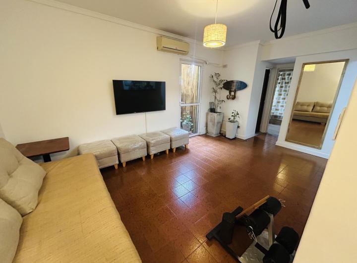 Departamento Villa Urquiza- 2 Amb. con Patio y Balcón Interno-Excelente estado y ubicación !! 2