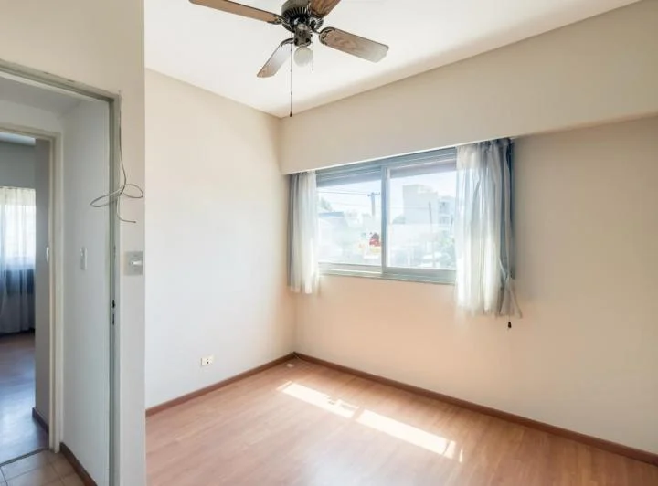 VENTA DEPARTAMENTO 3 AMBIENTES BALCON COCHERA SAN JUSTO CTRO 3