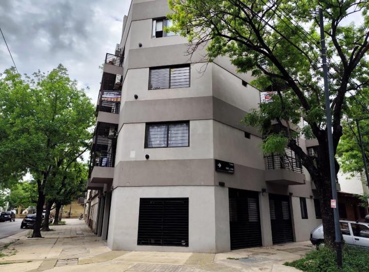 ESPECTACULAR DEPARTAMENTO 3 AMBIENTES PARQUE CHAS!! 77 M2! SUPER AMPLIO Y LUMINOSO. 4