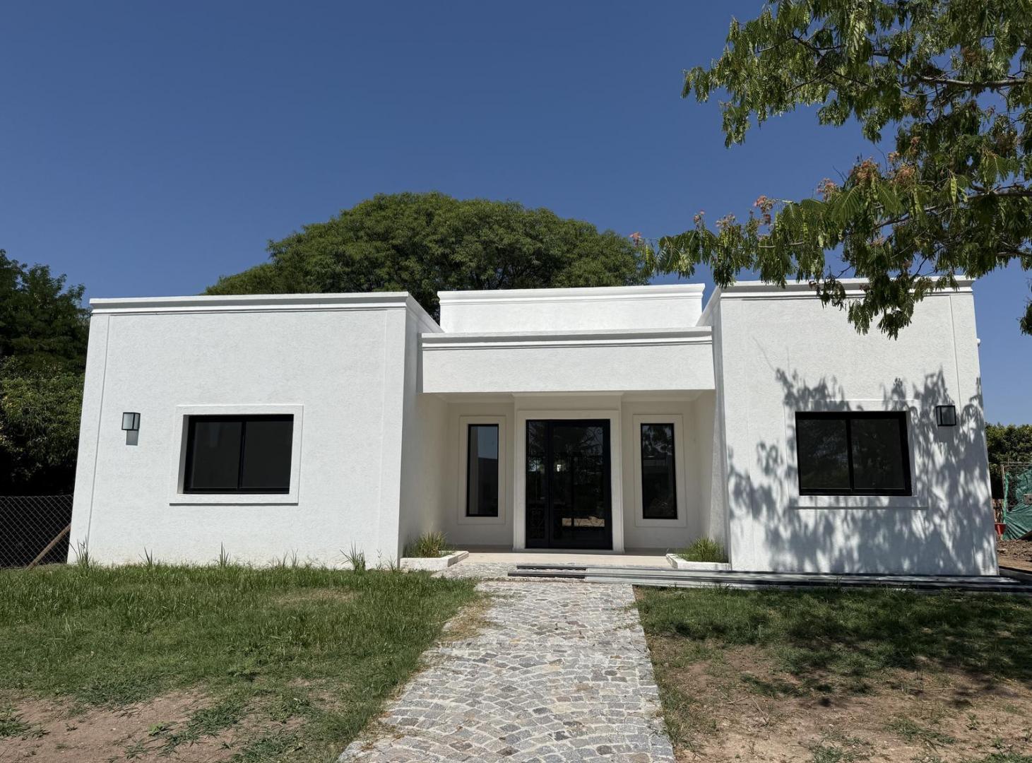 VENTA - CASA - SAN MATIAS - AREA 4 - LOTE INTERNO - A ESTRENAR