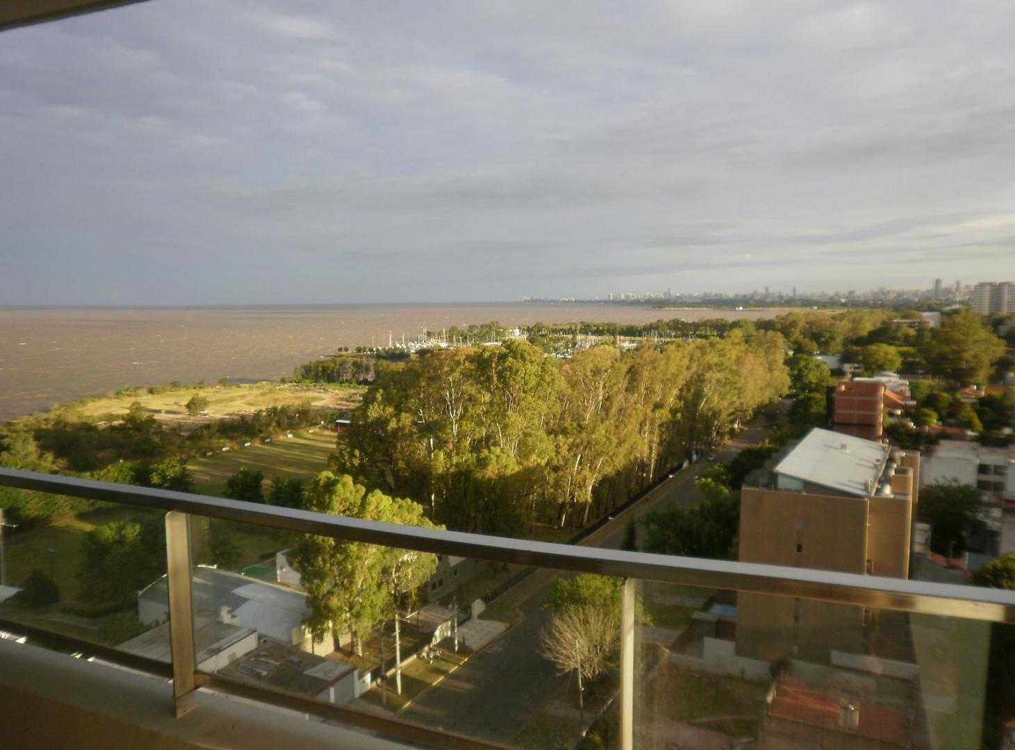VENTA DE DEPARTAMENTO / OLIVOS 3 AMBIENTES CON COCHERA , PILETA Y AMENITIES / PERMUTA