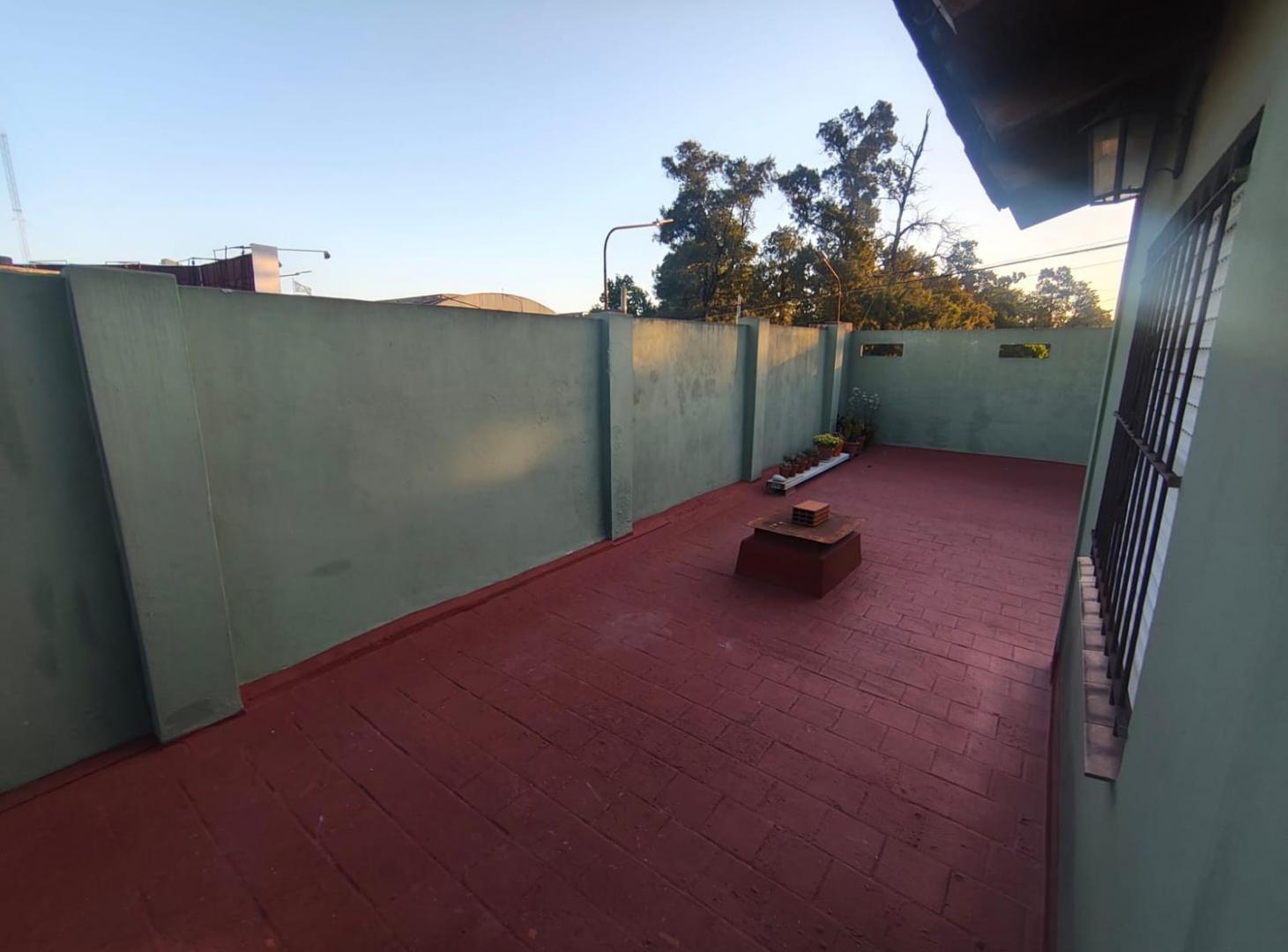 Venta - PH - 3 Amb - Patio - Terraza - Apto Credito - Lomas del Mirador