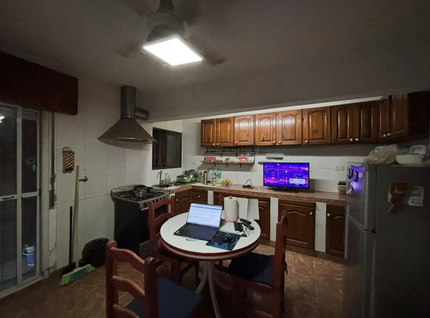 Casa en venta 5 ambientes en Castelar cochera y jardín 5