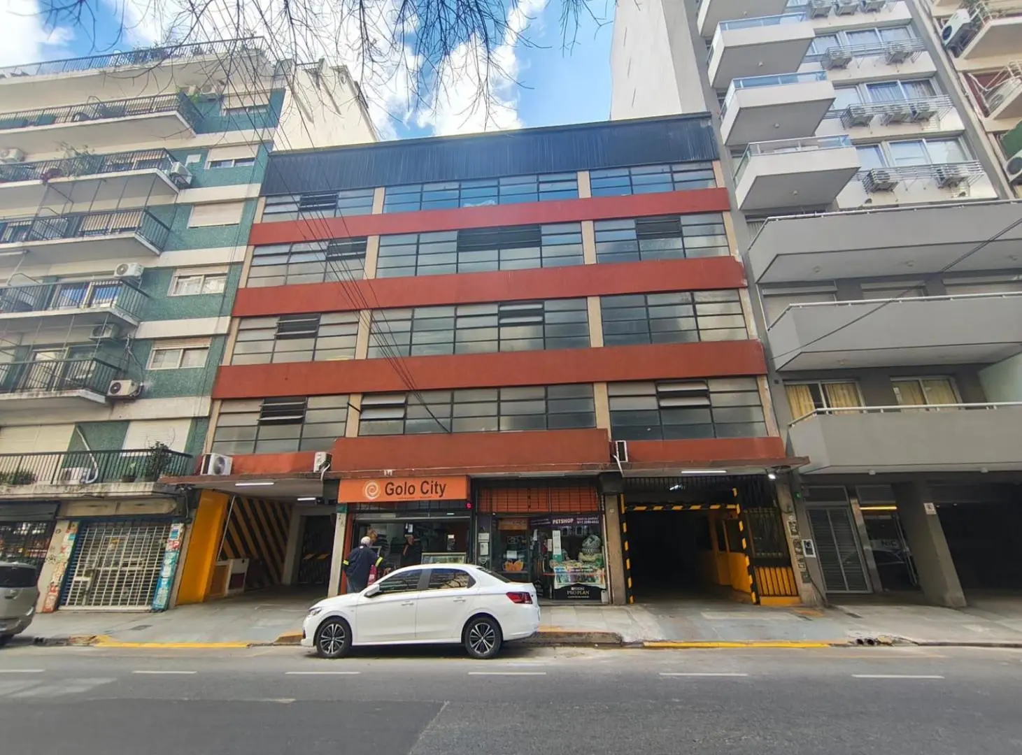 Venta/Cochera en Belgrano/Inversores 2