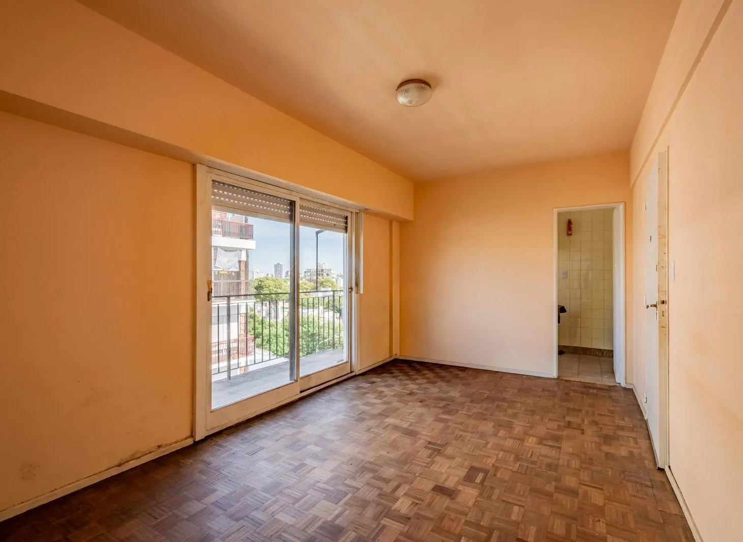 VENTA DPTO. 2 AMBIENTES EN FLORESTA - APTO PERMUTA 2