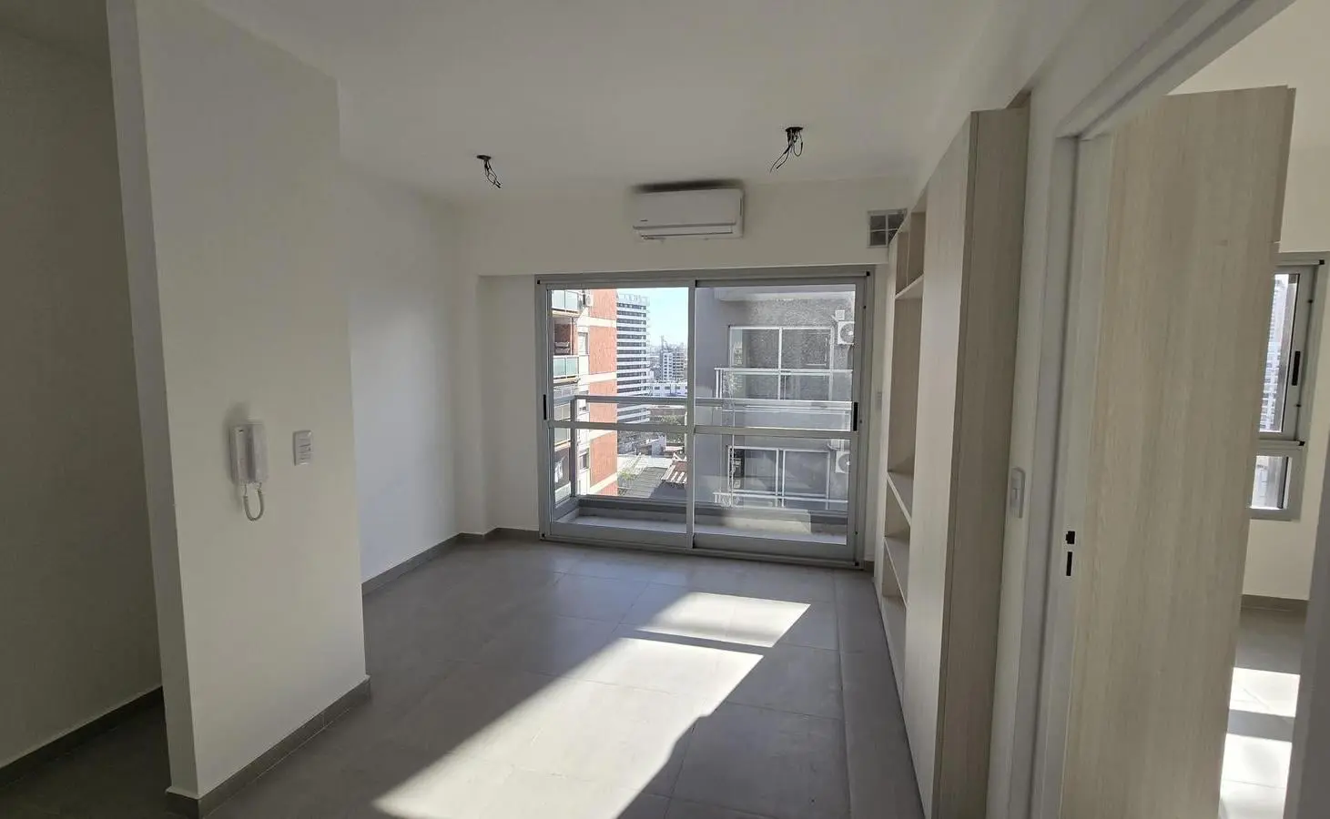 Departamento en Avellaneda, a estrenar, balcon, apto credito, avenida, cochera, baulera 2