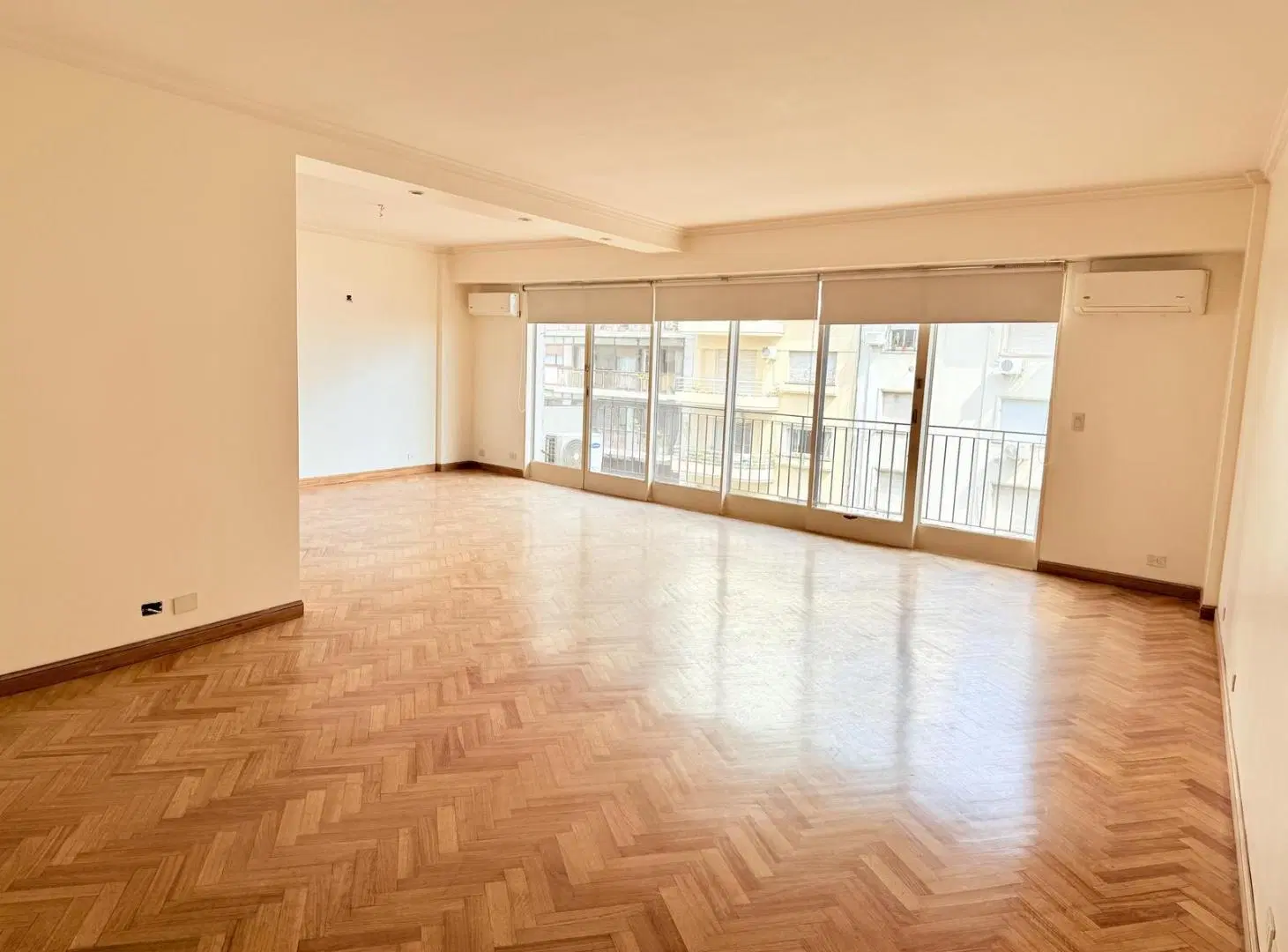 VENTA- PISO 4 AMB-DEP -TODO A NUEVO  -ESPACIO COCHERA- APTO CREDITO- RECOLETAA 3