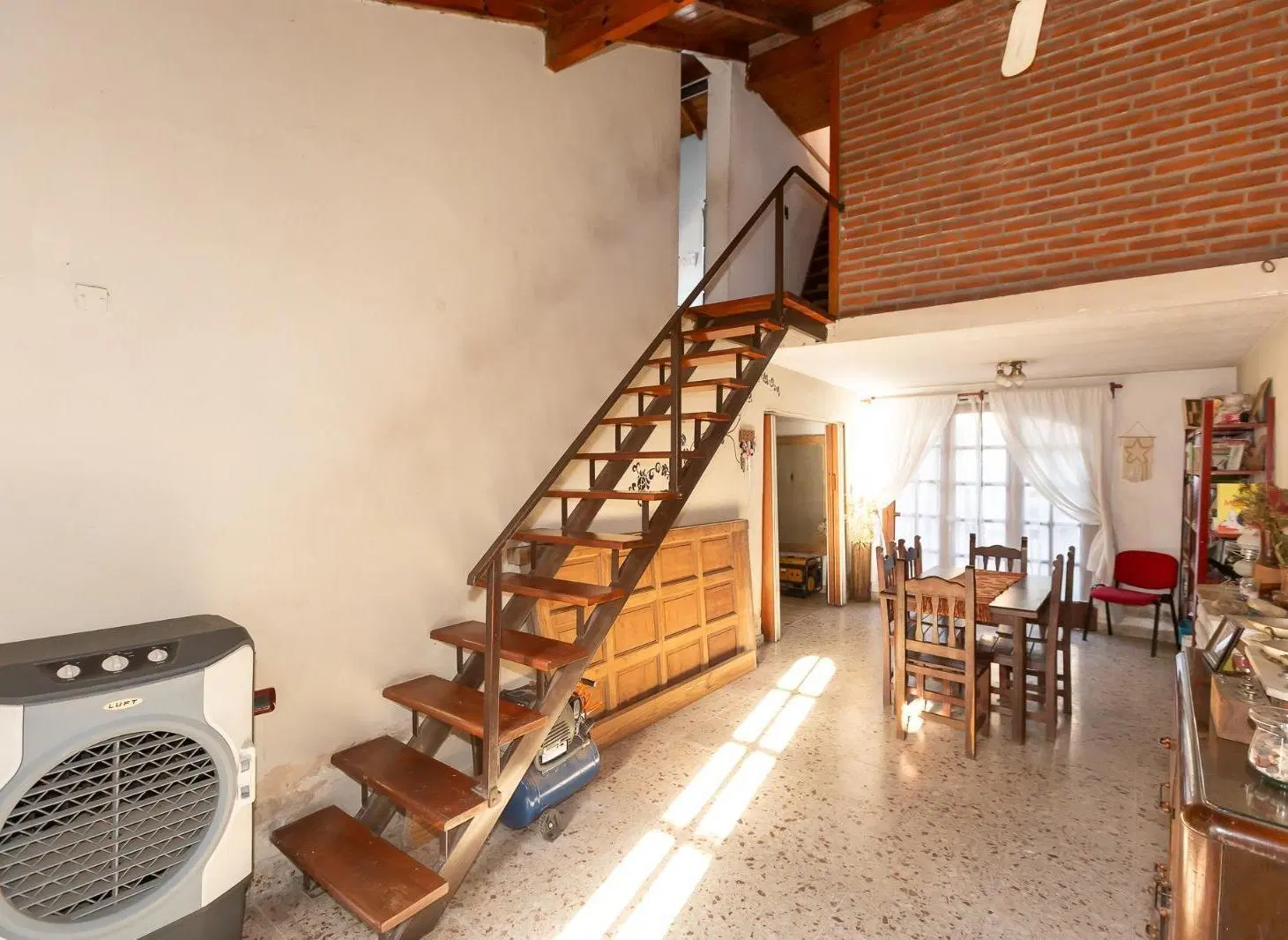 Casa en Temperley, casa de 6 ambientes en temperley, apto crédito, jardín, patio, cochera 5