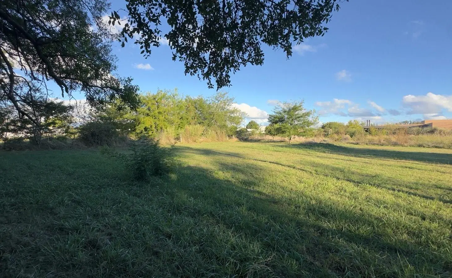 Venta Permuta Terreno Mercedes provincia de Buenos Aires Barrio Las Palmas 5