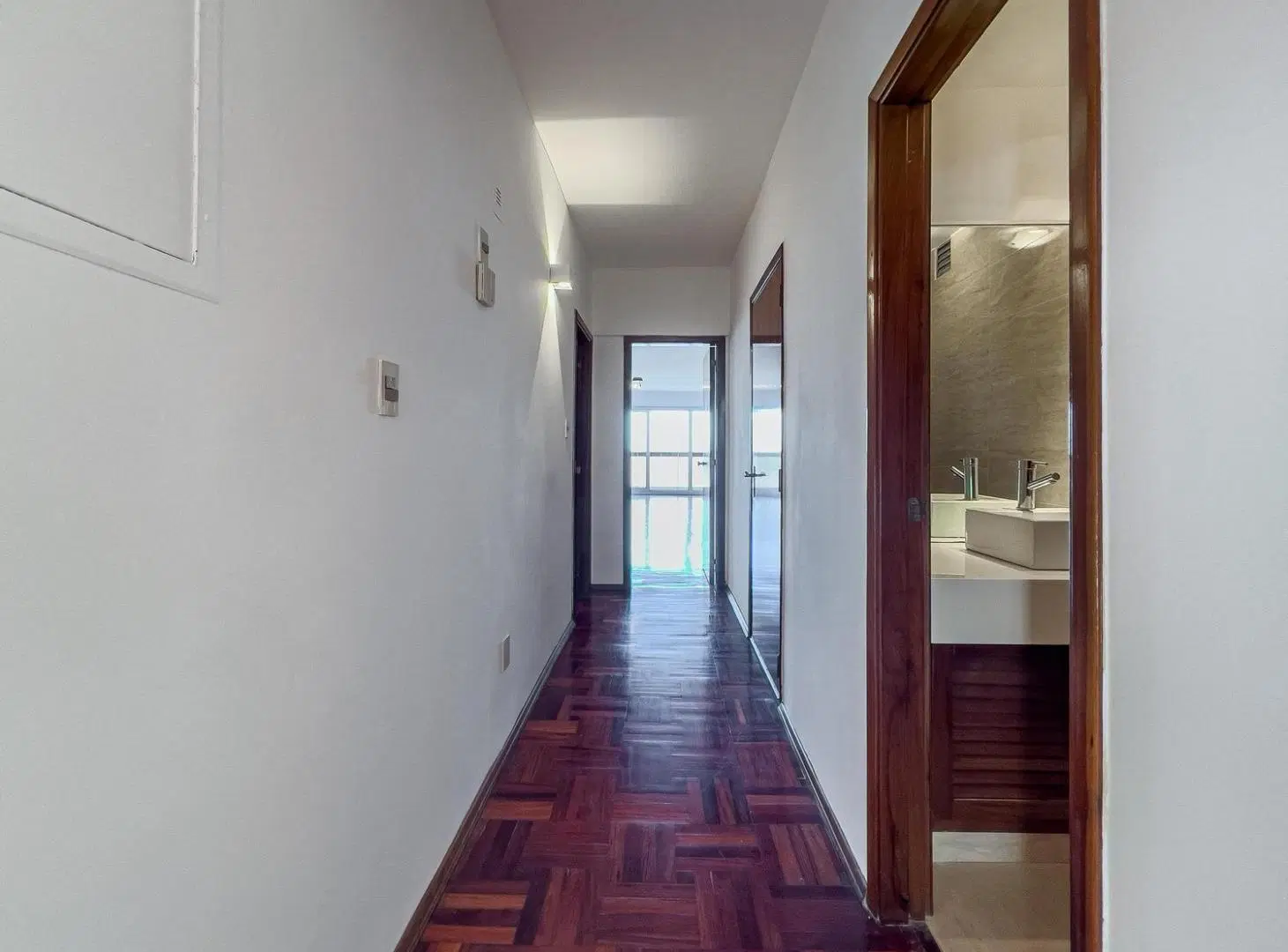 Alquiler de departamento Rambla de Pocitos 3 Dormitorios 4 Baños Garaje. Montevideo. 5