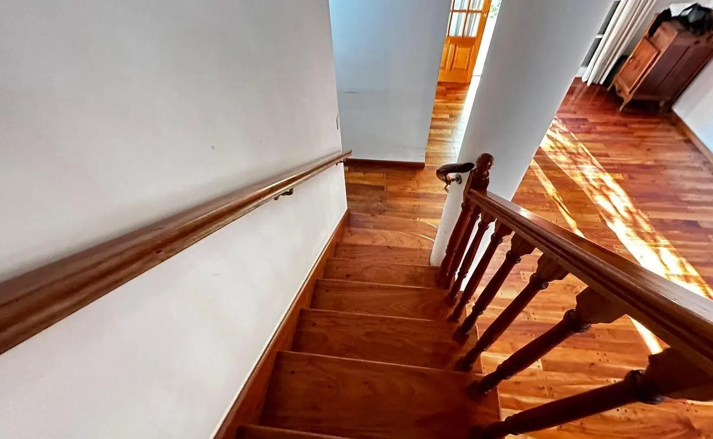 Casa en Haedo -Oportunidad - 5 ambientes - Parrilla - Quincho - Parque - Calefacción central 2