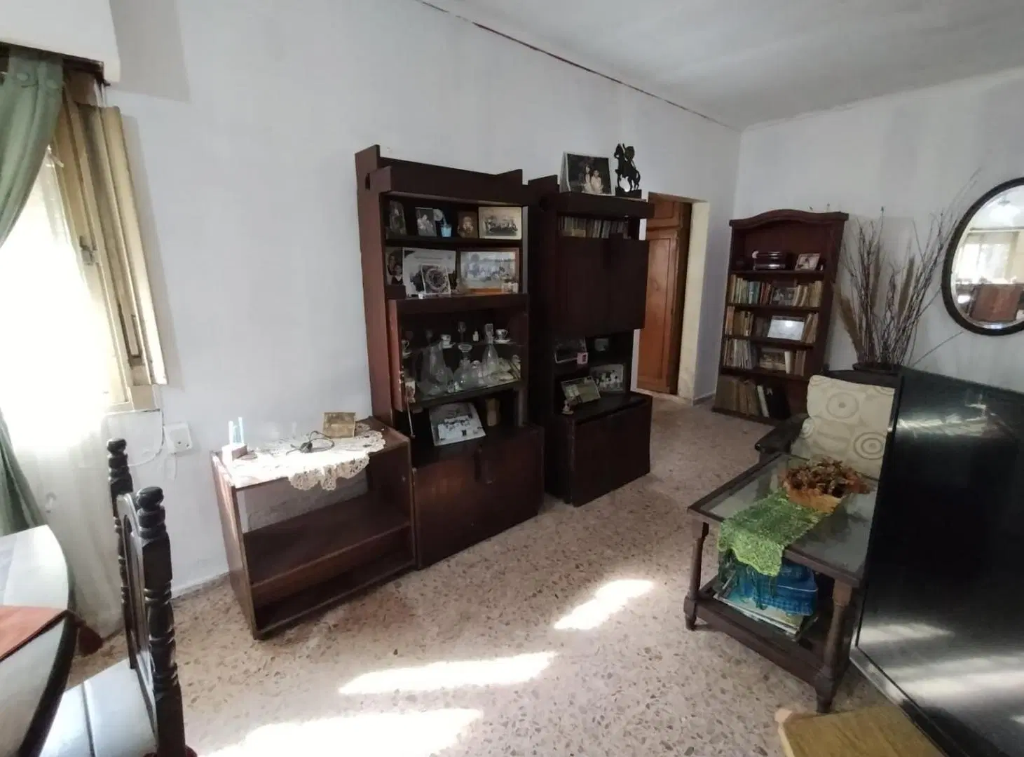 Venta Casa con Gran Patio y Cochera en Quilmes 5