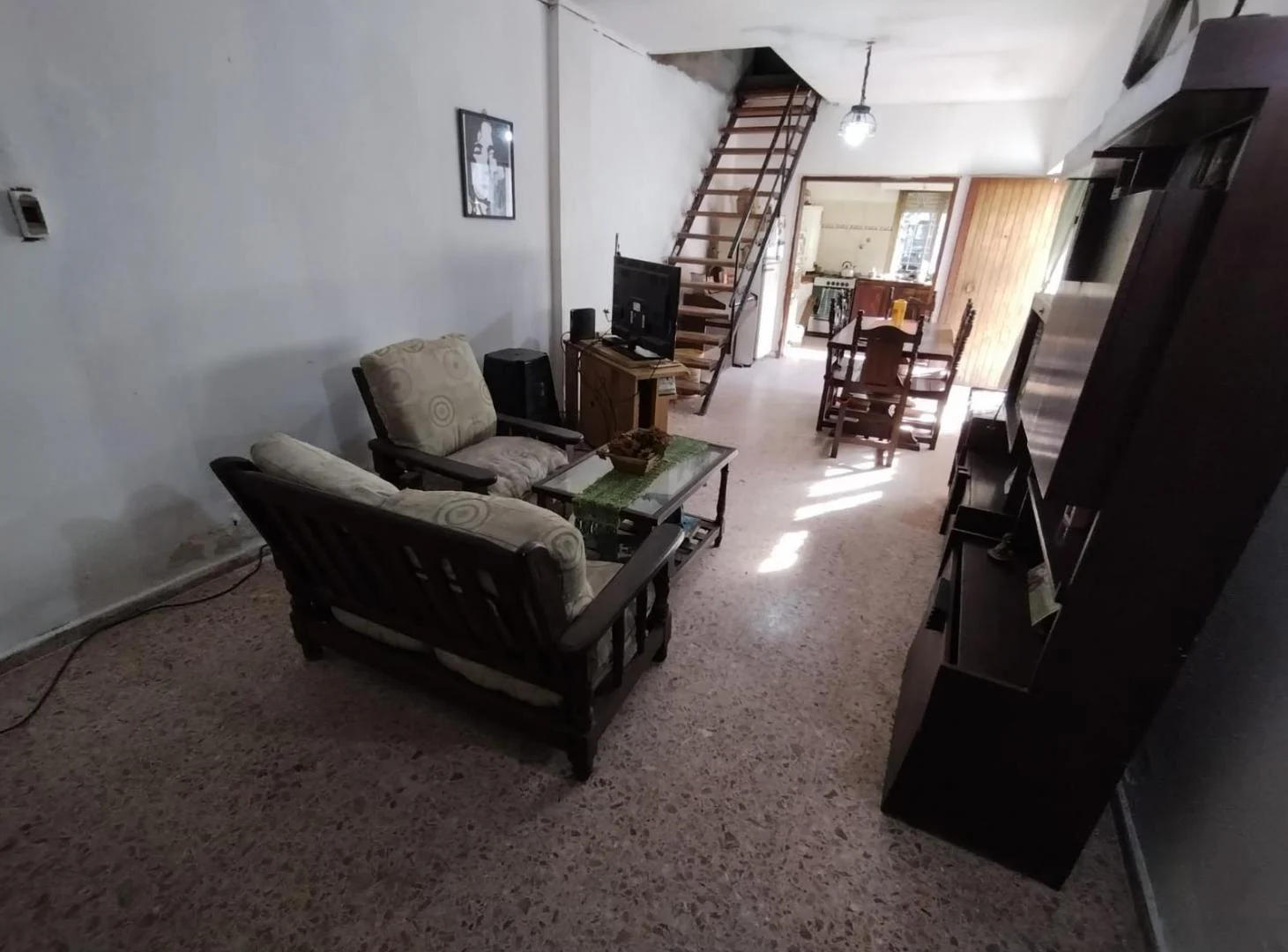 Venta Casa con Gran Patio y Cochera en Quilmes