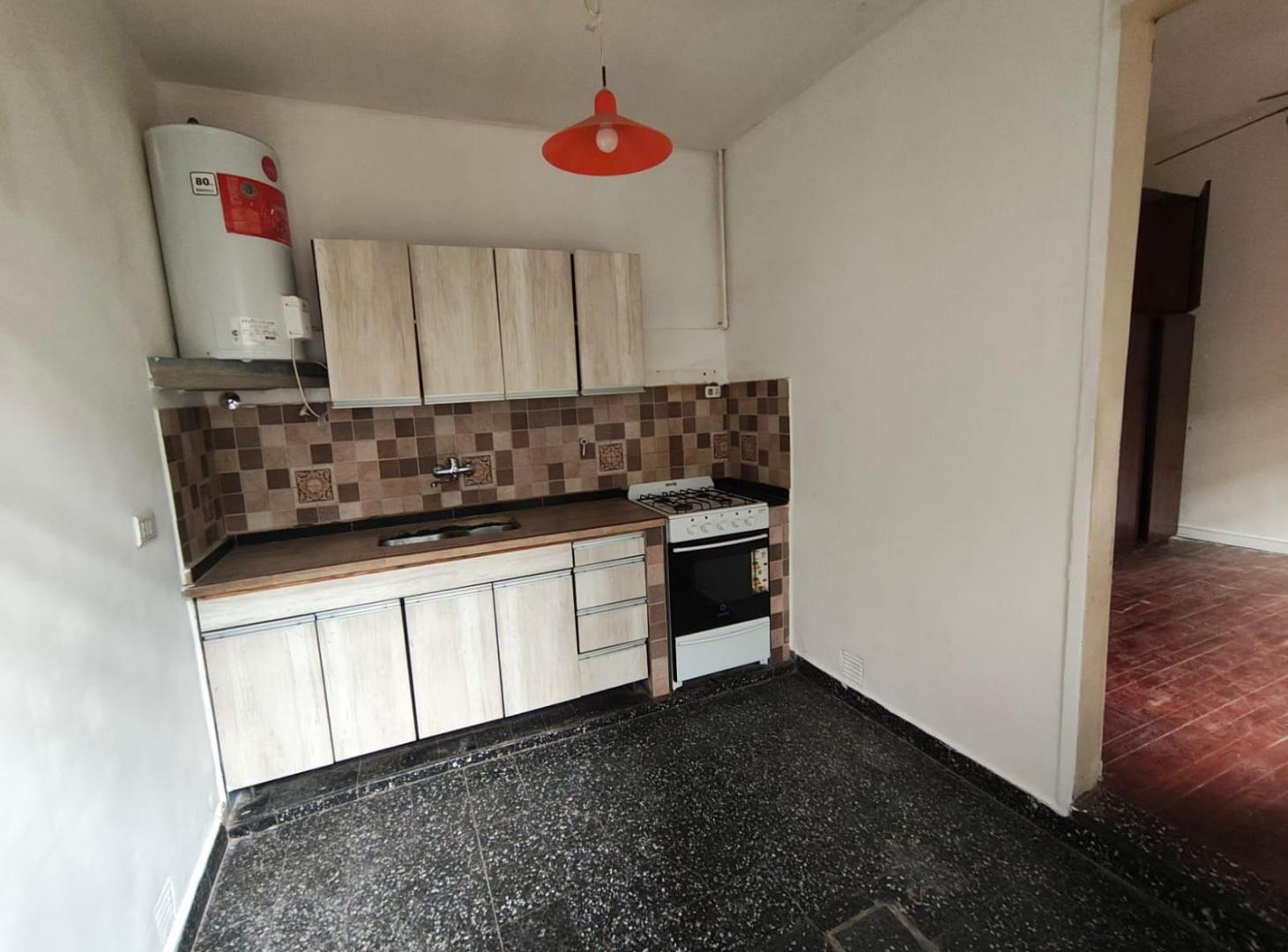 Venta - PH - 4 Amb - Patio - Terraza - Barrio Naon - Mataderos