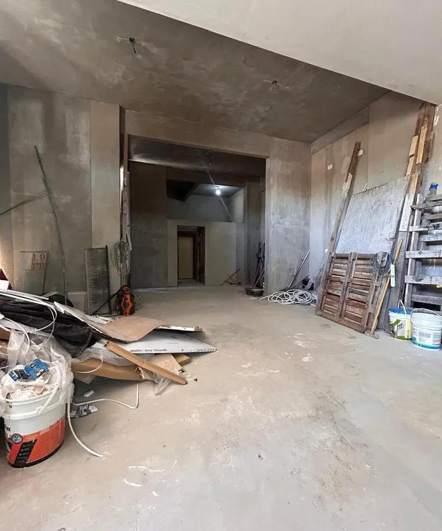 VENTA DE LOCAL COMERCIAL 120M2 - A ESTRENAR ! SANTOS LUGARES , CASEROS / PERMUTA  ! 4