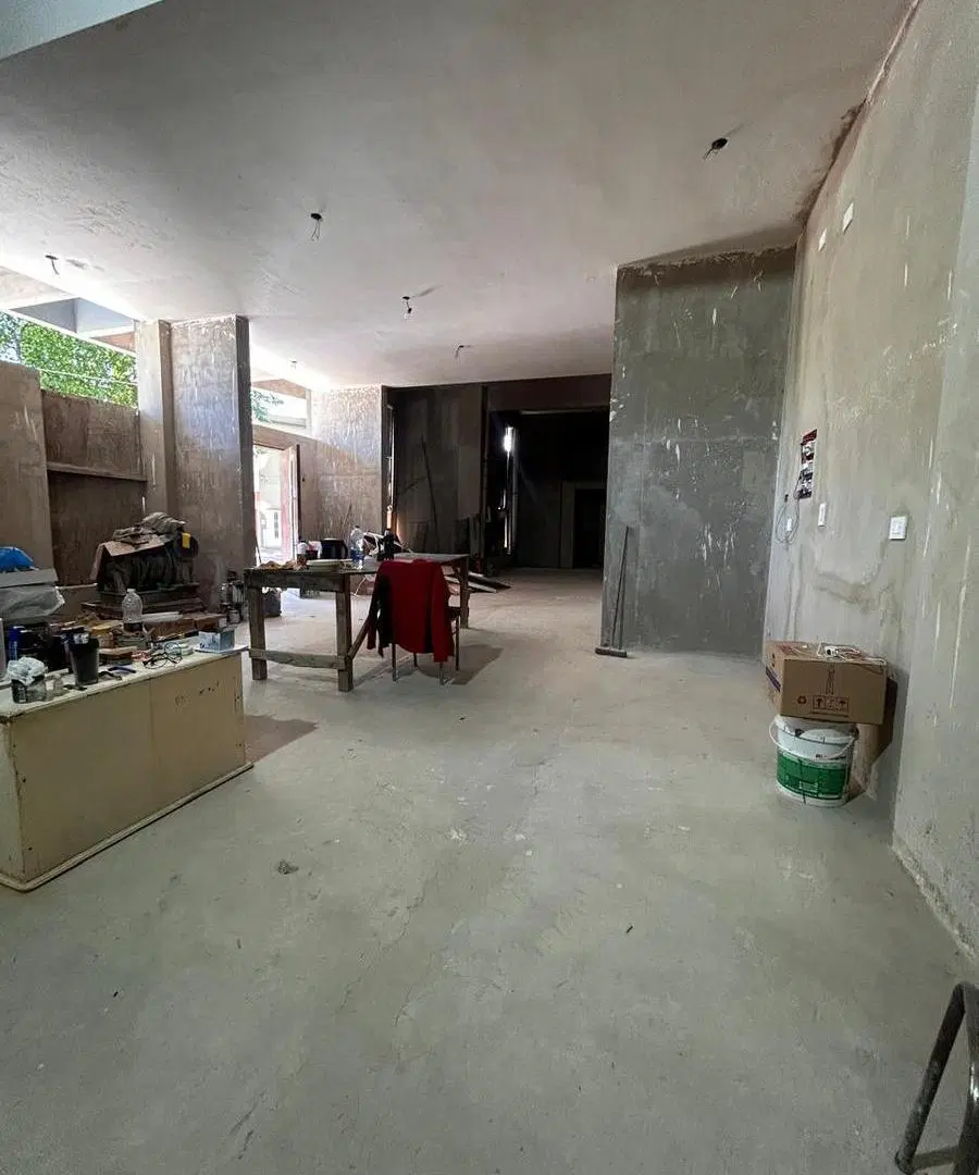 VENTA DE LOCAL COMERCIAL 120M2 - A ESTRENAR ! SANTOS LUGARES , CASEROS / PERMUTA  ! 5