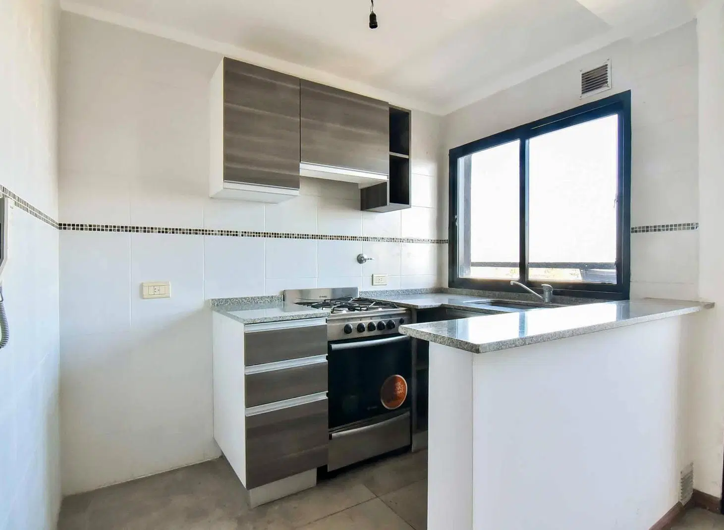 Departamento - S.Martin(Ctro)- Venta - 2 Ambientes- Apto Credito- Luminoso - Financiacion 3