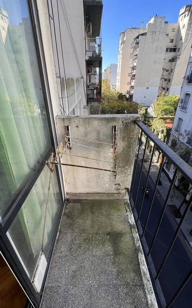 DEPARTAMENTO 2 AMBIENTES CON BALCÓN EN VENTA I BALVANERA. MONTSERRAT 3