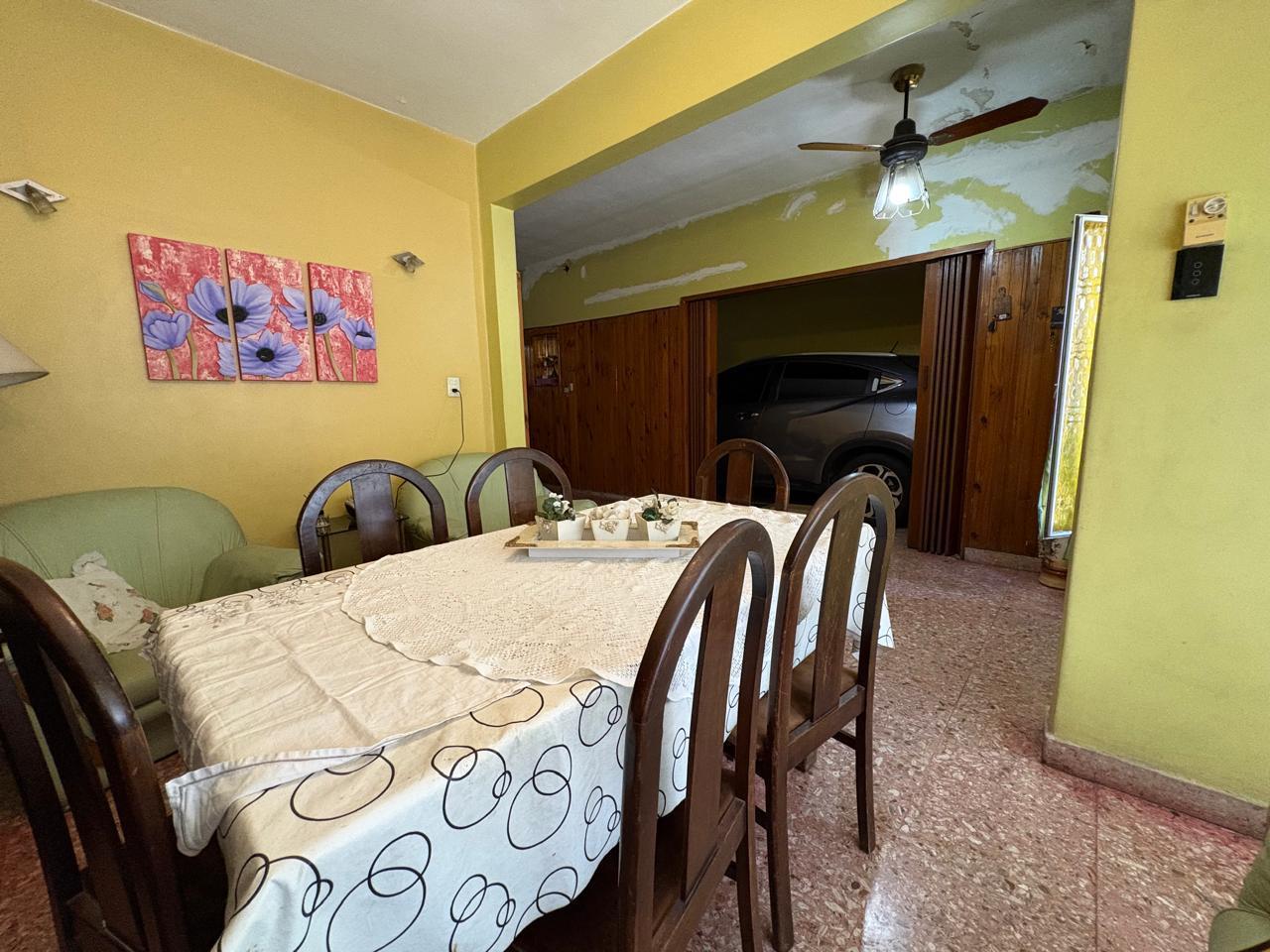 VENTA CASA MULTIFAMILIAR 7 AMB RAMOS MEJIA OPORTUNIDAD