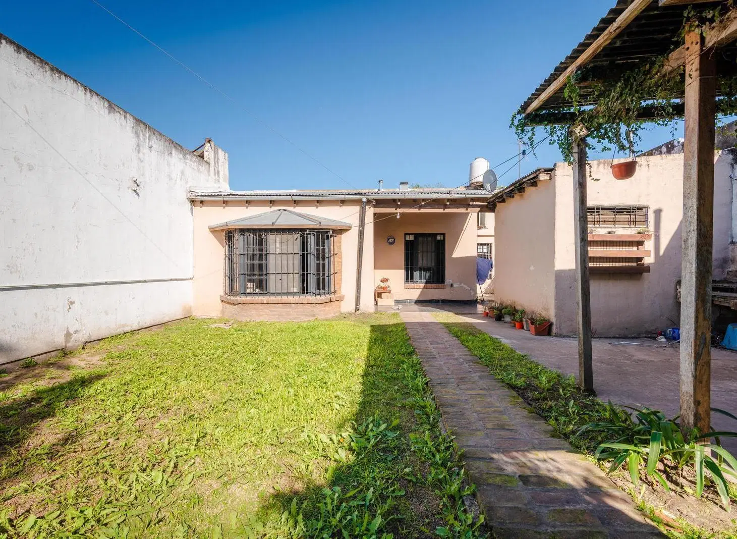 VENTA Casa en Burzaco 3