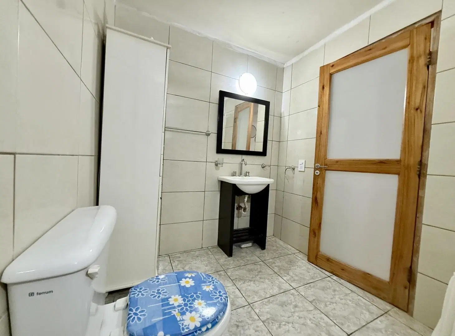 Casa en venta, Lote, 4 ambientes, Hurlingham, jardin, cochera, crédito, permuta 3