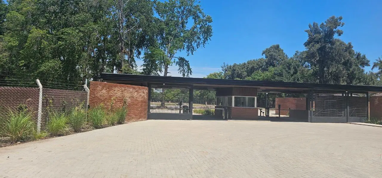 Lote en El Palomar 4