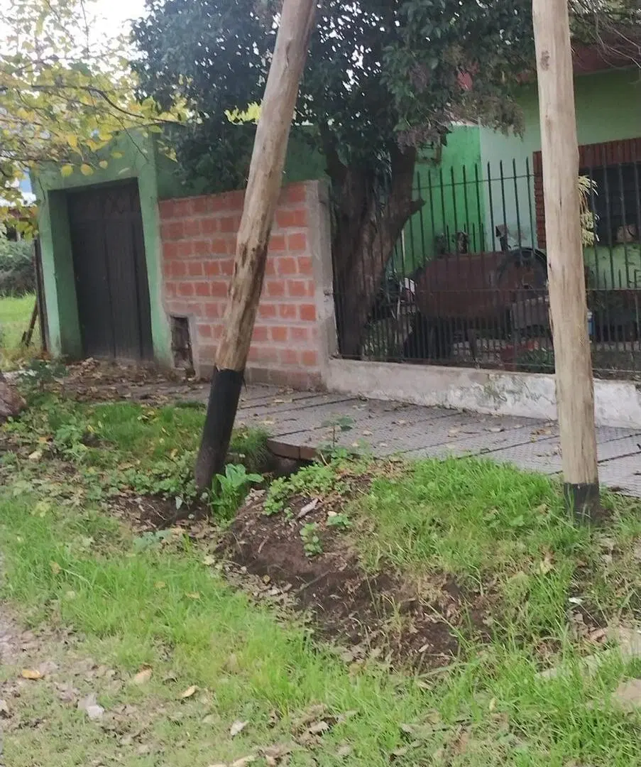 Casa con cochera y parque 3