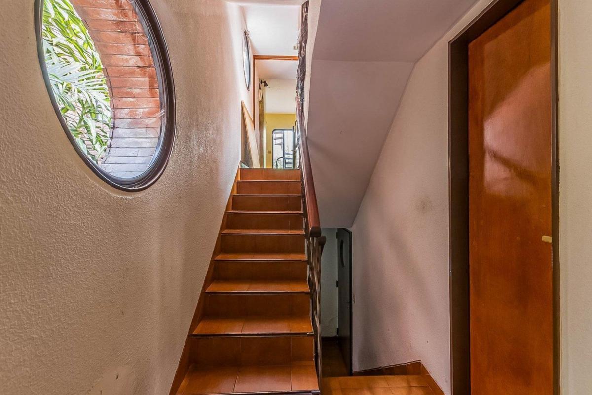 Venta - Casa 5 amb en Almagro / Lote - Permuta