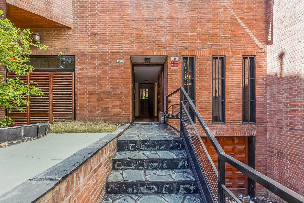 Venta - Casa 5 amb en Almagro / Lote - Permuta