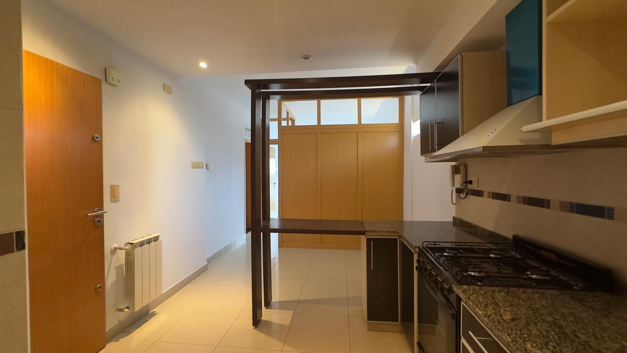 Alquiler Departamento Monoambiente División Balcón
