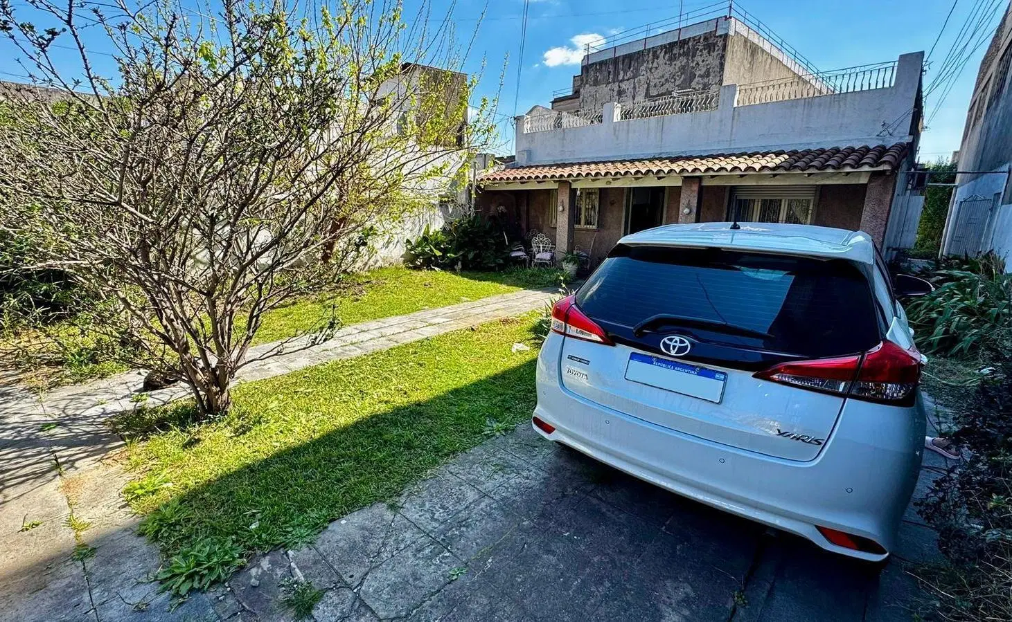 VENTA o permuta CASA Ciudadela 4 ambientes lote grande 5