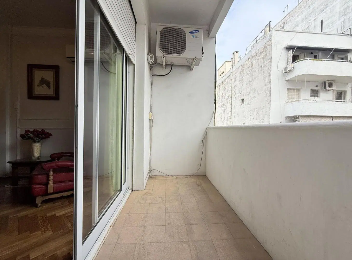 En  venta departamento en recoleta en venta 3 ambientes con dependencia y balcón. 2