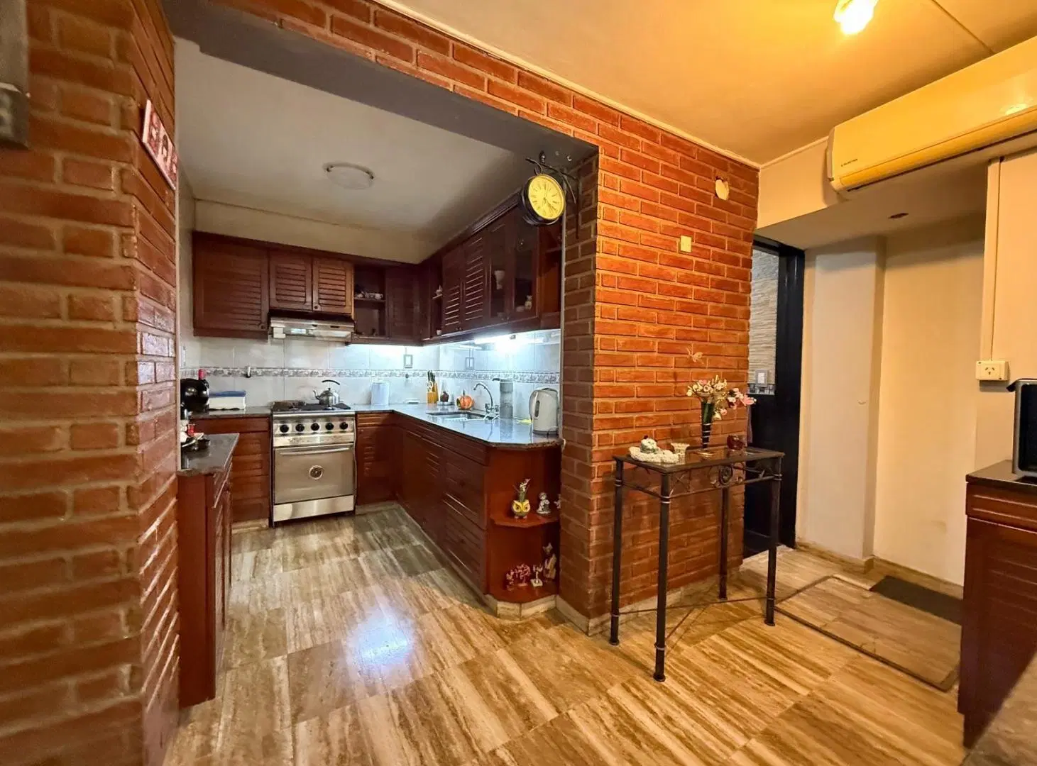 VENTA - Casa con local y terraza – Villa del Parque - Santa Rita 4