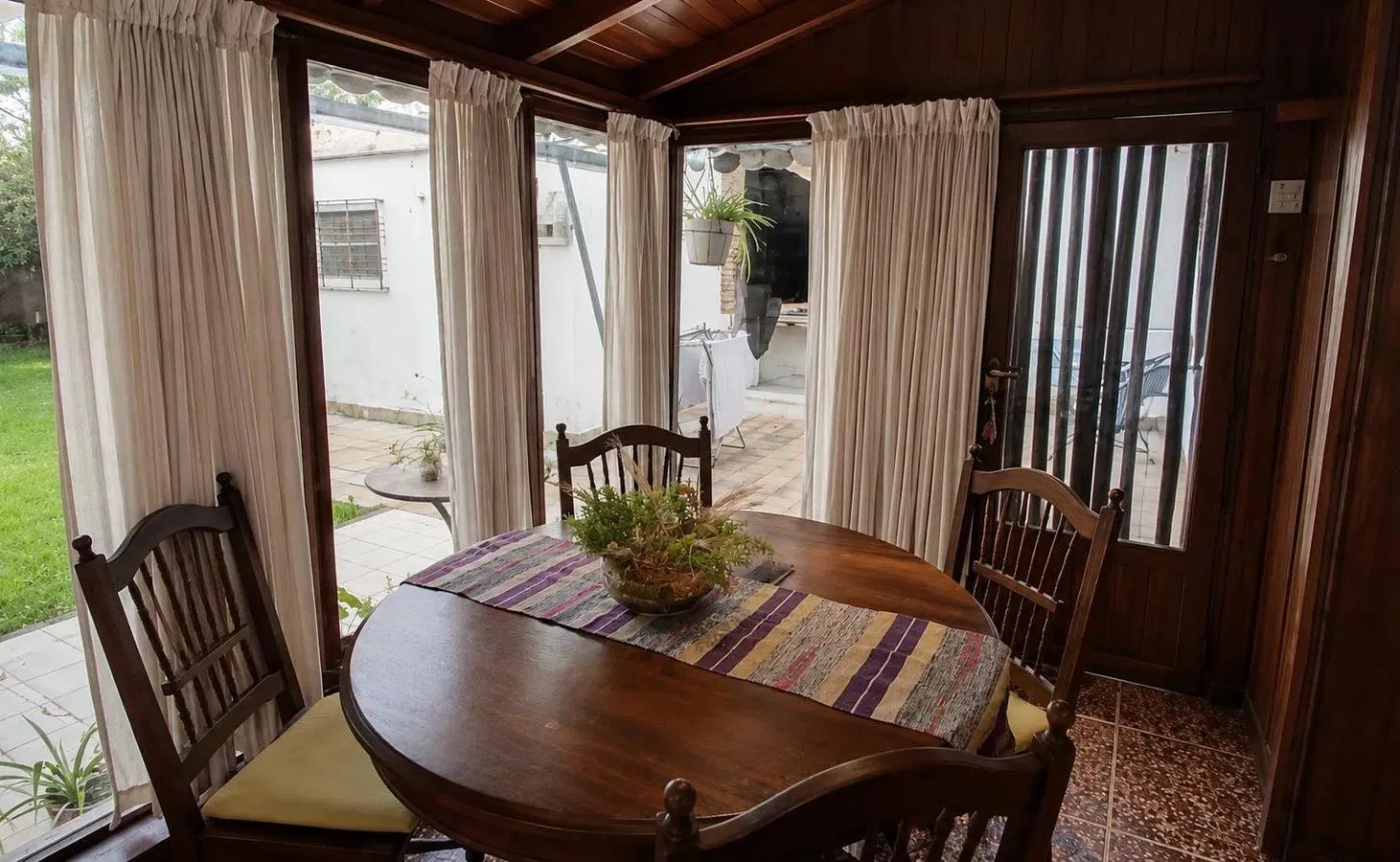 Venta | Casa 5 ambientes | Banfield 4