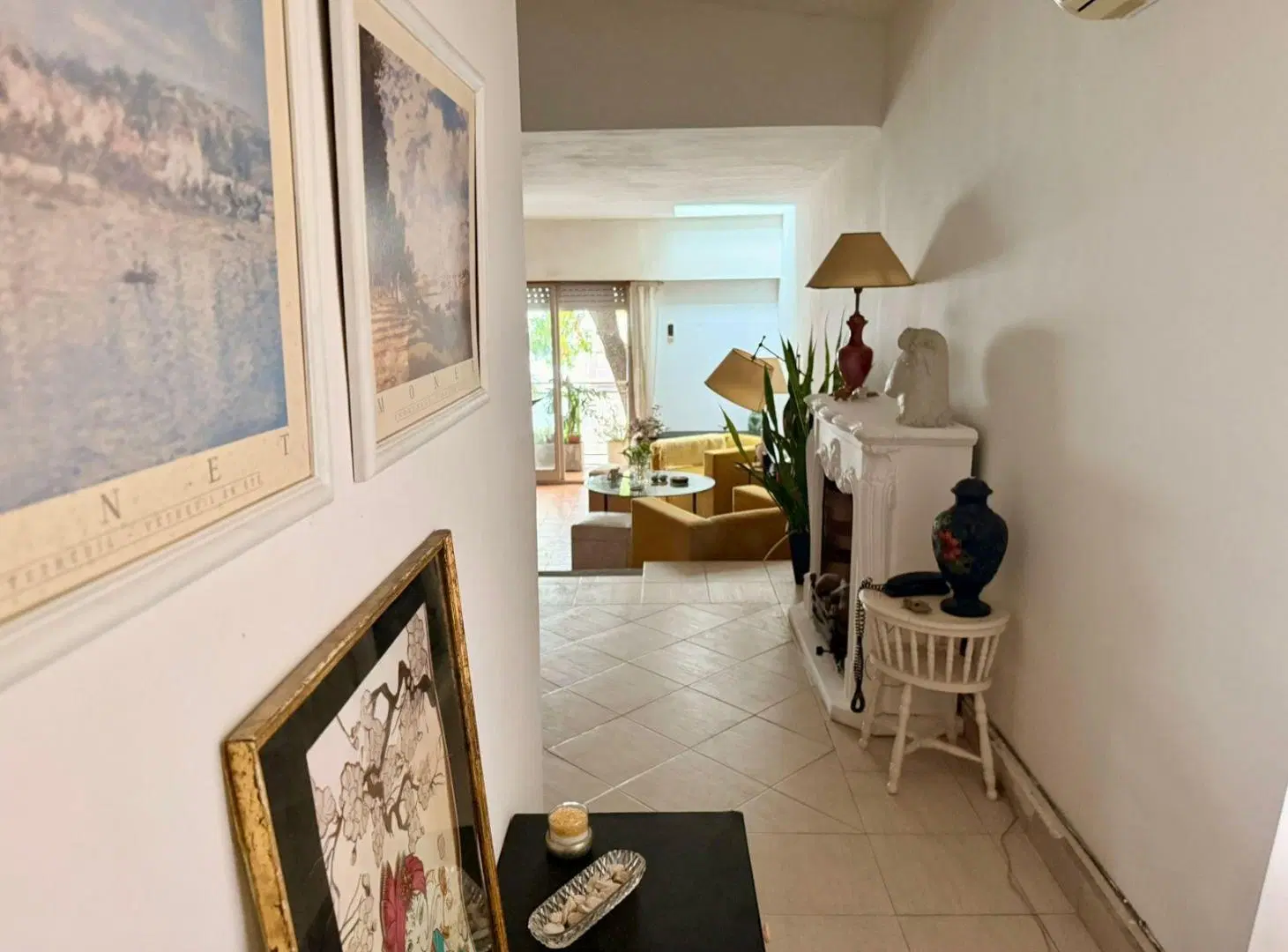 VENTA CASA 6 AMBIENTES EN PARQUE CHAS 2