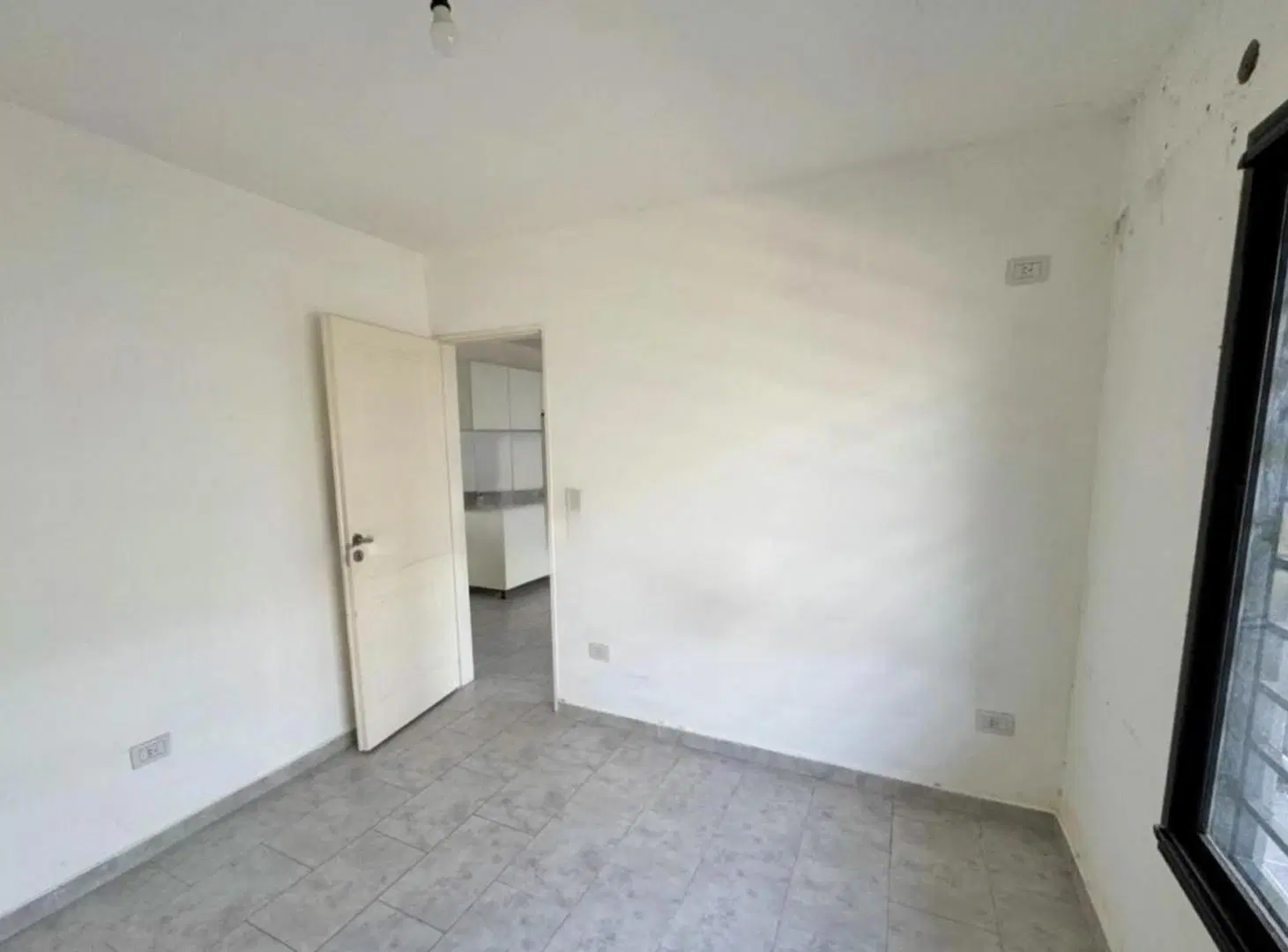 Venta Moderno dúplex de 2 ambientes en Morón – diseño contemporáneo y excelente ubicación 3