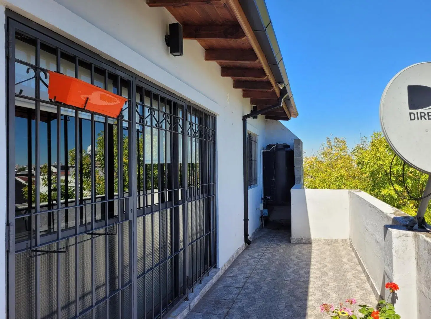 VENTA PERMUTA CASA PH DEPARTAMENTO 4 AMBIENTES GERLI  LANUS PIÑEYRO 3