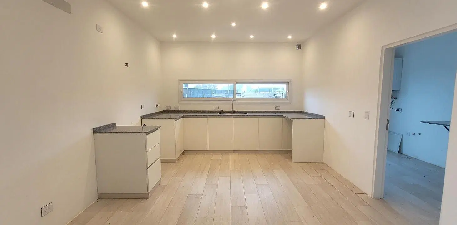 VENTA CASA 5 AMBIENTES PILAR ESCOBAR SAN SEBASTIAN AREA 1 4