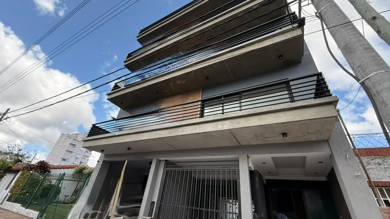 DPTO SAN JUSTO 3 AMB FINANCIADO COCHERA TERRAZA PROPIA DORMITORIO EN SUITE 2