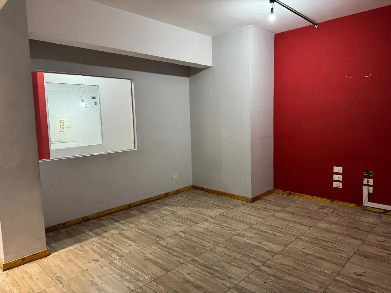 LOCAL EN ALQUILER PLANTA ALTA 123m2 8