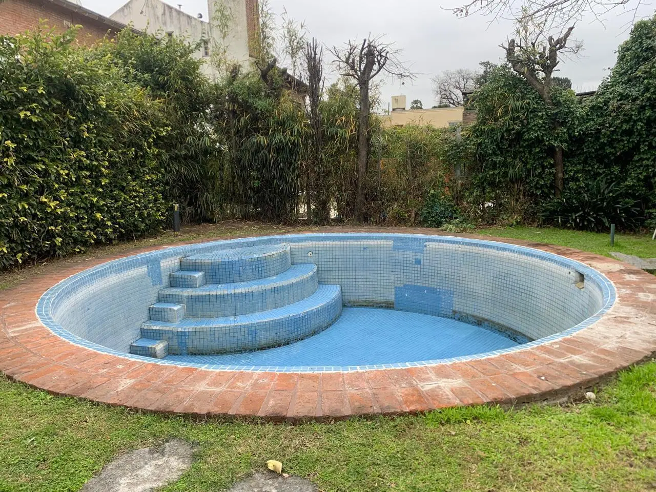 Venta Casa 4 ambientes Barrio Ingles Hurlingam 4