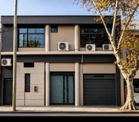LOCAL EN ALQUILER  PLANTA BAJA–  220m² | Ramos Mejía Norte c/Estructura Modificable 2
