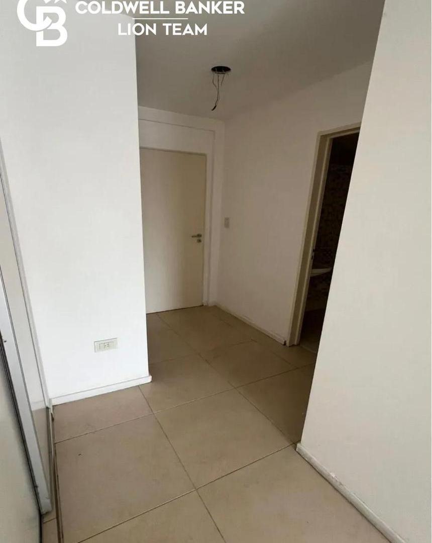 Foto de Venta Departamento al Frente con balcon en Villa del Parque, imagen 5