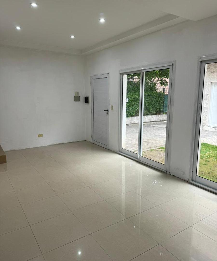 Foto de Venta | Duplex | 4 ambientes | Con Renta | Monte Grande, imagen 3