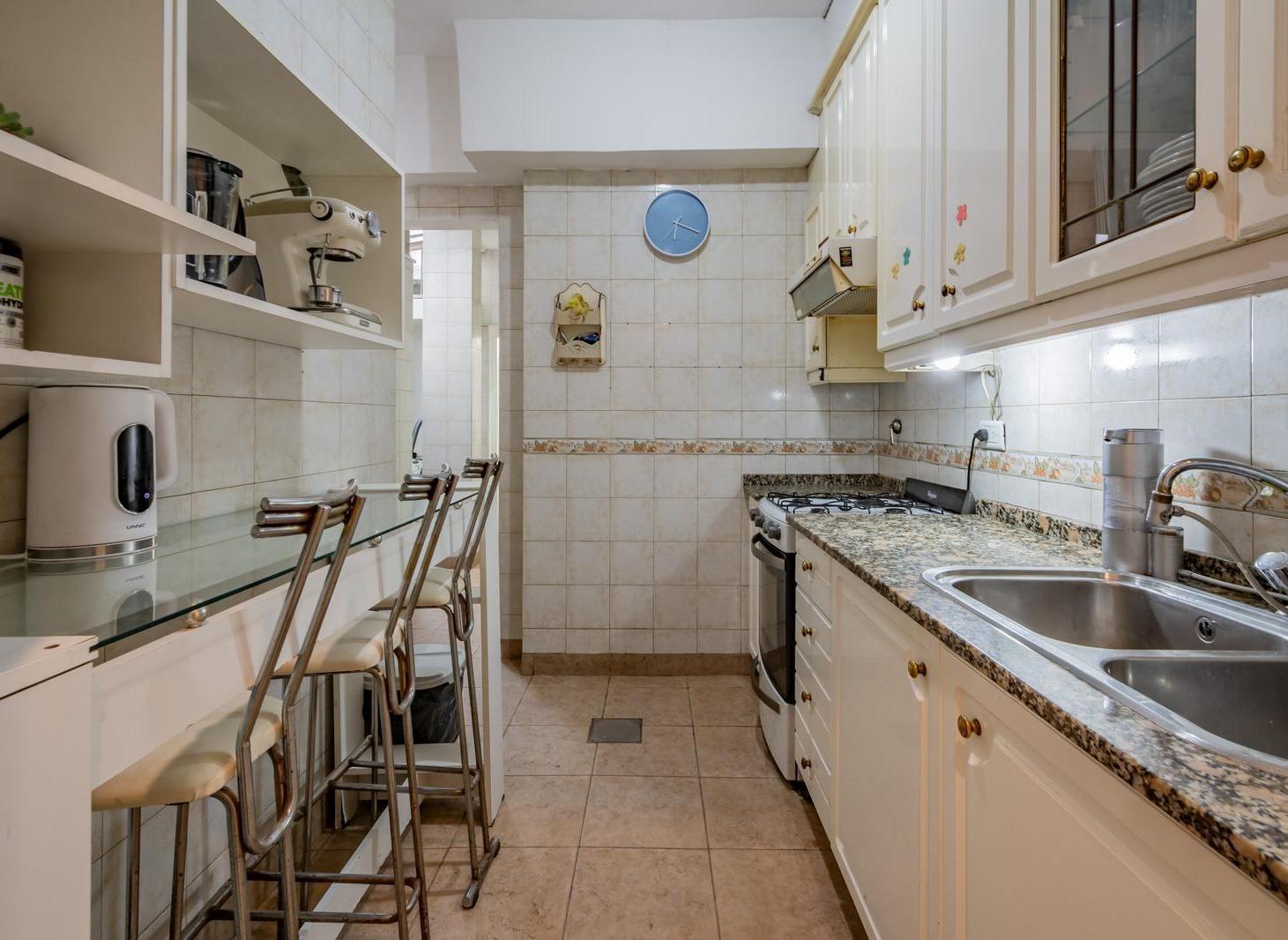 Foto de Venta - Departamento 4 amb con Patio en Floresta - Permuta, imagen 5
