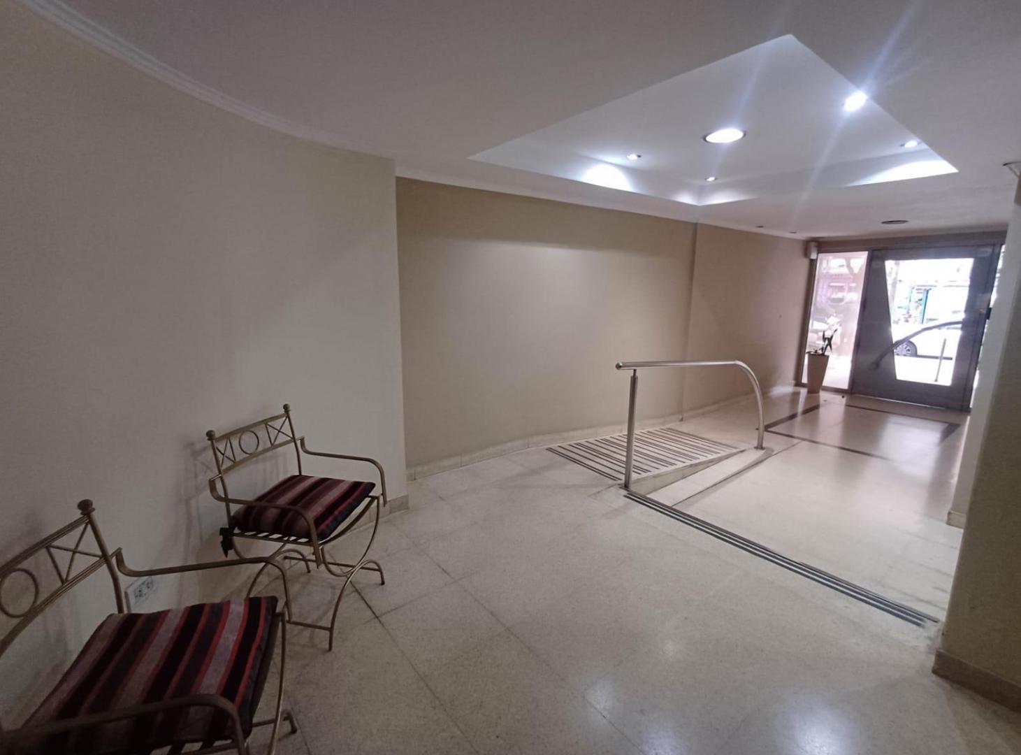Foto de Venta Departamento con cochera en Ramos Mejia Centro, imagen 3