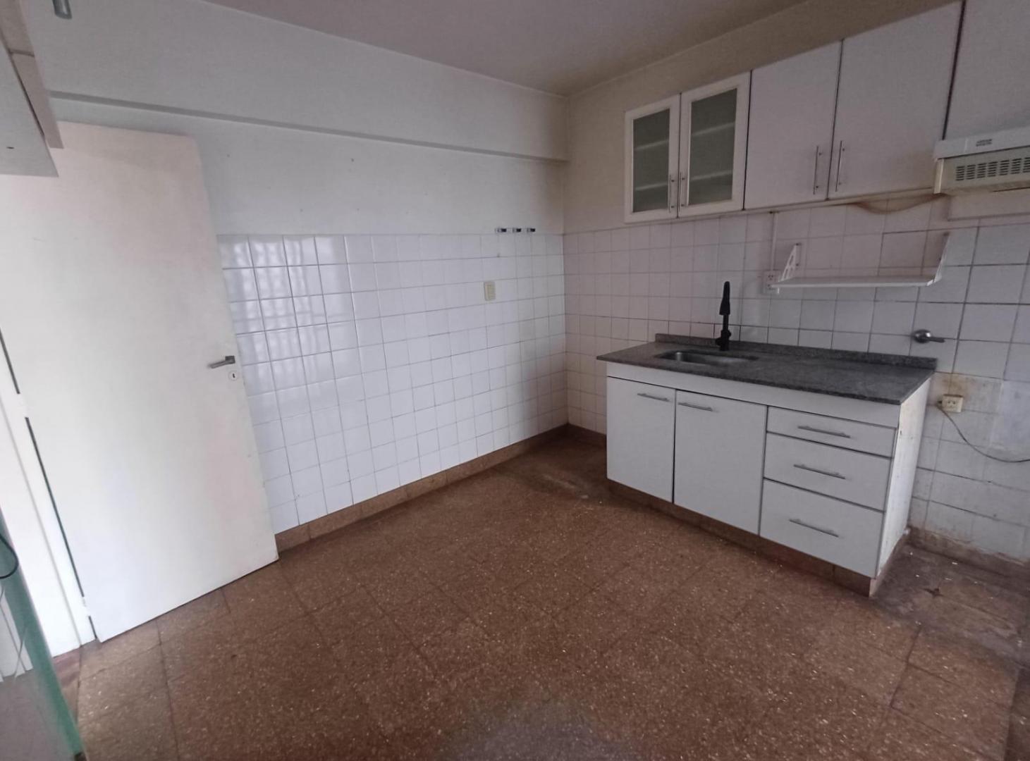Foto de Venta Departamento con cochera en Ramos Mejia Centro, imagen 5