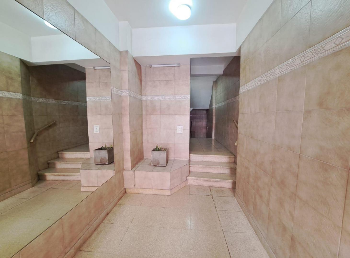 Foto de Venta - Departamento - 2 Ambientes con Balcón Terraza - Apto Crédito, imagen 3